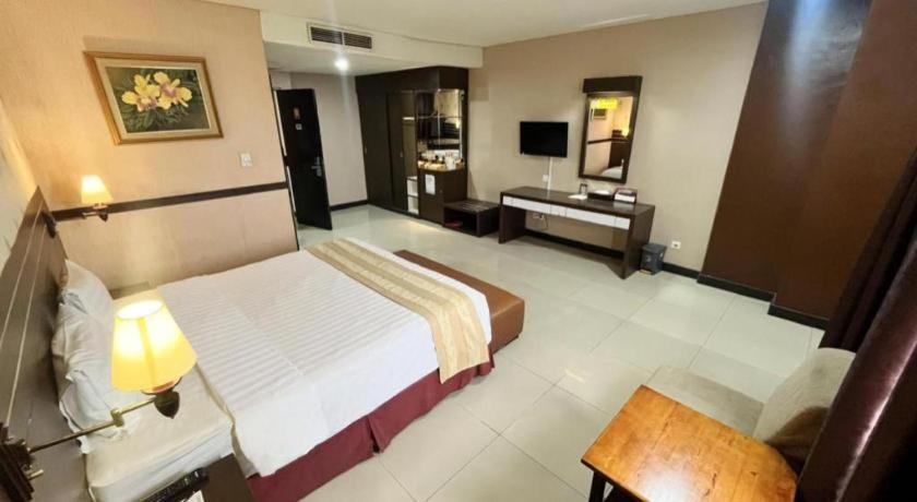 Grand Antares Hotel Medan Buitenkant foto