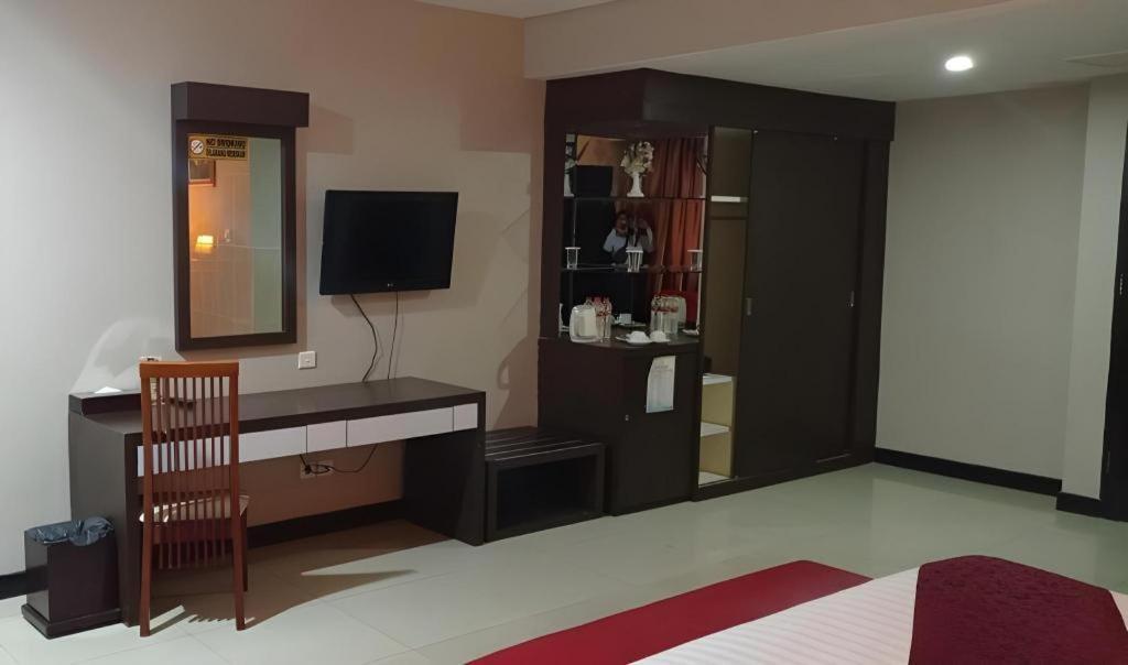 Grand Antares Hotel Medan Buitenkant foto