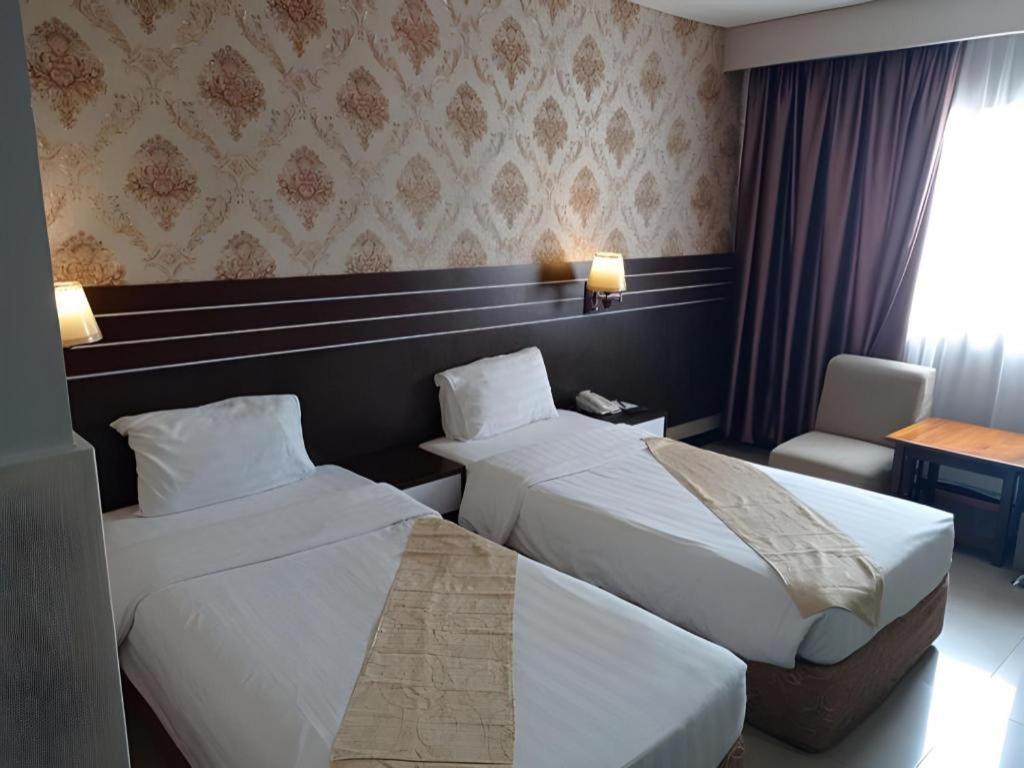 Grand Antares Hotel Medan Buitenkant foto