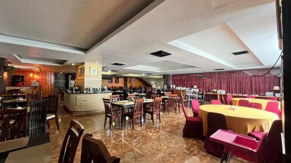 Grand Antares Hotel Medan Buitenkant foto